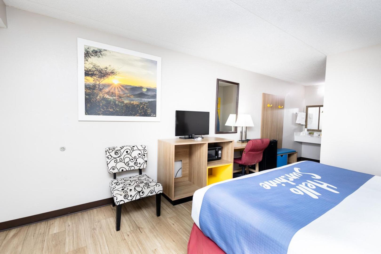 Days Inn By Wyndham Dayton Huber Heights Northeast Bagian luar foto